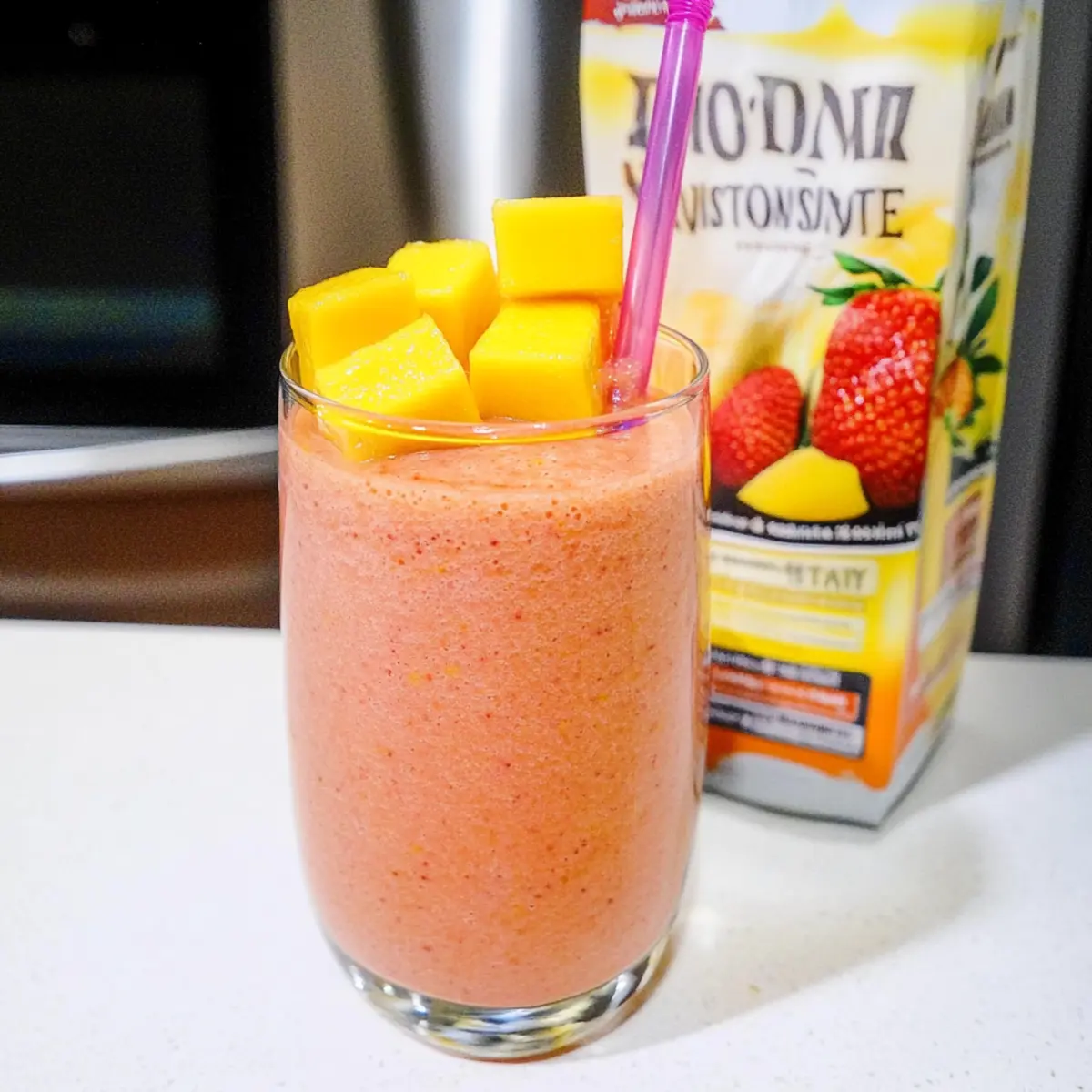 Sunrise Sunset Smoothie: A Refreshing Tropical Delight 4 1312c94e 9694 446b a509 6fc9e4e41b8bbr ptqwo0